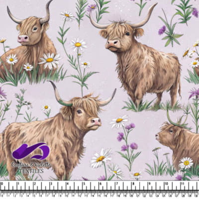 Vaches des Highlands avec Motif de Fleurs