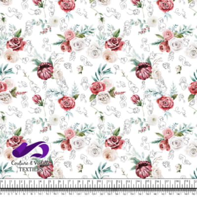 Pour le Rose - Couronnes de roses sur fond blanc